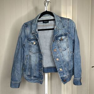 J Crew Denim Jacket Blue Color Medium Wash Distressed Chic Size M Petite